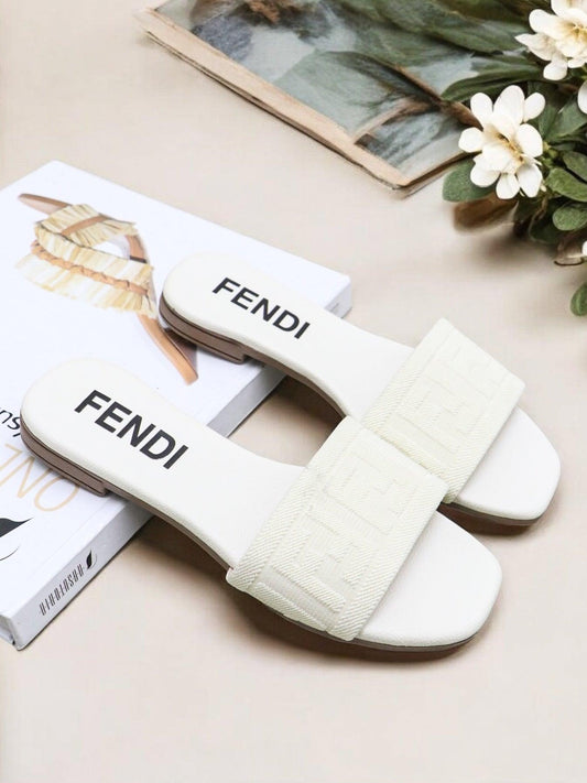 SANDALIA PLANA FENDI